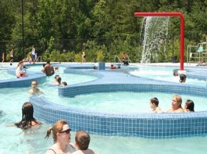 Mountain Park Aquatic Center - Outdoor Leisure Pool